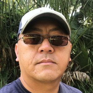 Meet your Posher, Bee